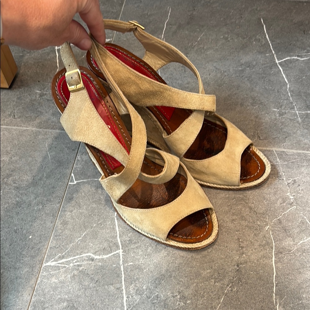 Paloma Barcelo wedge leather heels